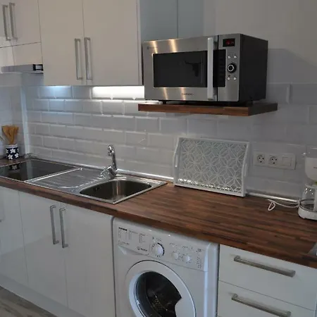 Lägenhet Bright By The Sea